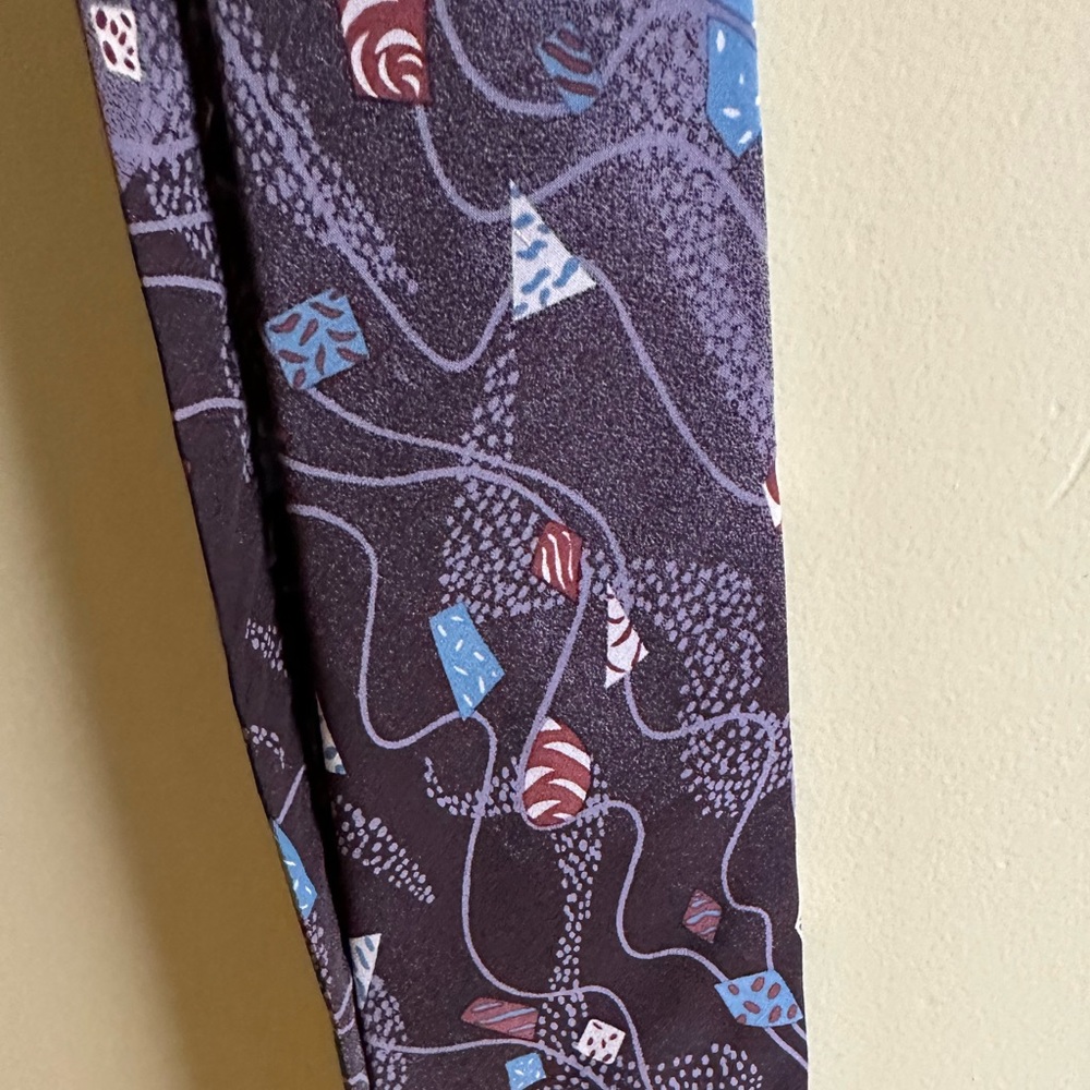 Nino Cerruti Silk Crepe Necktie - Geometric - Picture 6 of 15